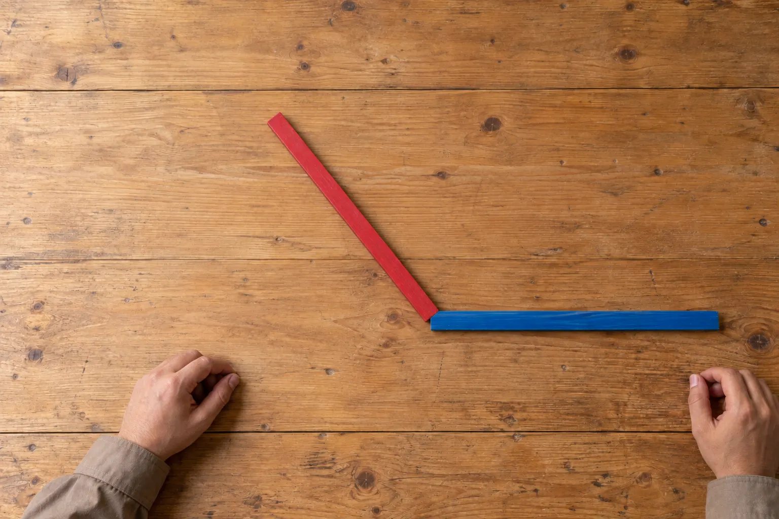 الحمراء لها جزء عكس اتجاه الزرقاء